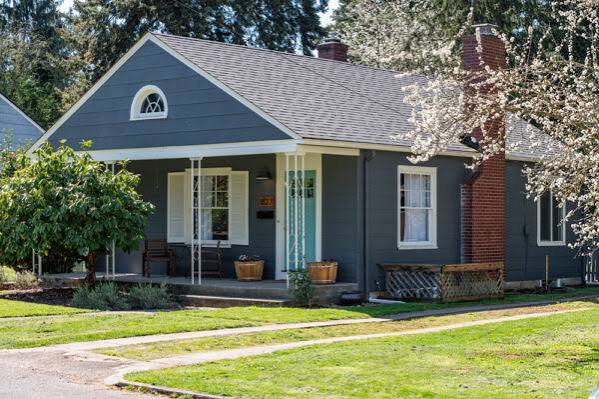 Malarkey architectural shingle roof on a home
